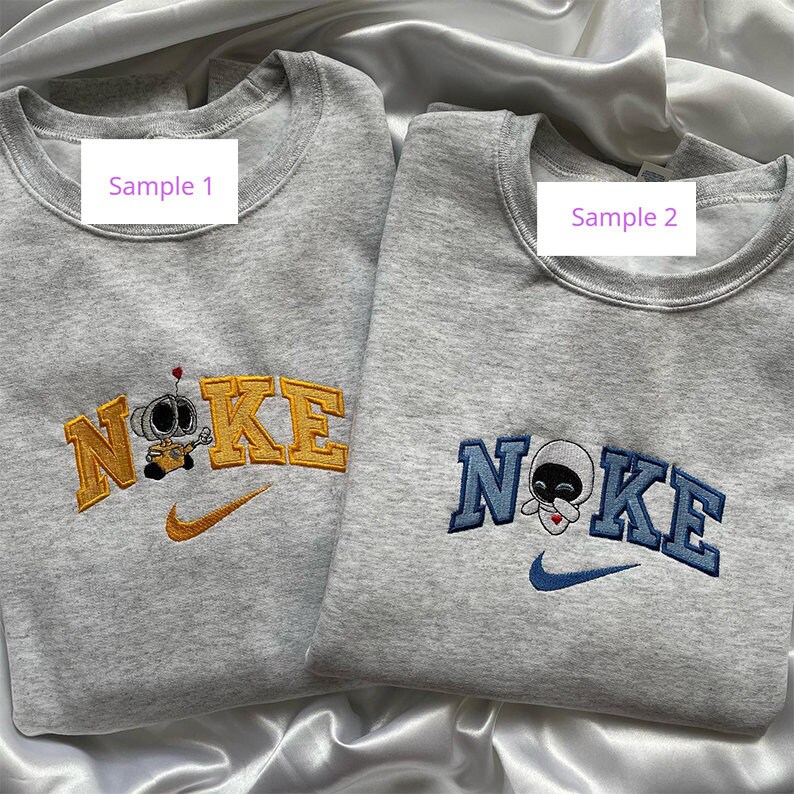 N4xqN81d-wall-e-and-eve-embroidered-crewneck-disney-couples-gift_1675823229.jpg