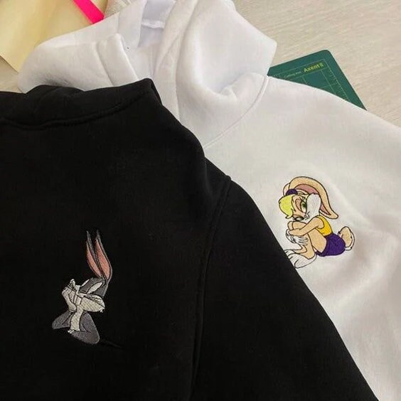 bugs-and-lola-matching-cartoon-bunny-embroidered-hoodie_1672201071.jpg