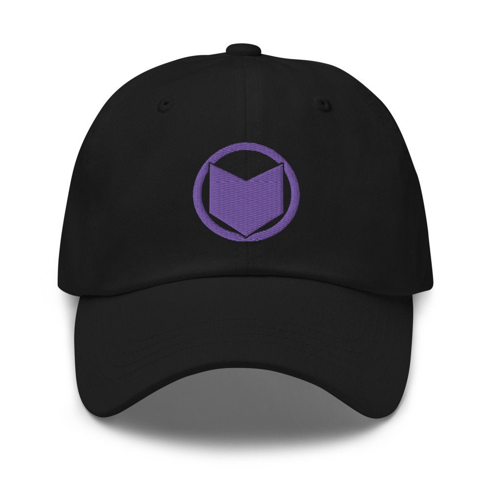 hawkeye-baseball-avengers-cap-fathers-day_1649390660.jpg